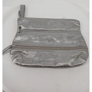 Fossil Genuine Leather Wristlet Metallic Silver Wallet Clutch Zippered A133